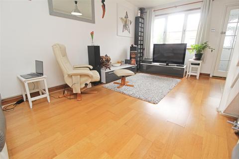 11 Kercroft, Two Mile Ash, Milton Keynes, MK8 8AP