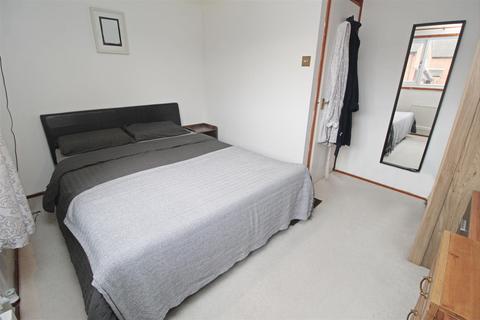11 Kercroft, Two Mile Ash, Milton Keynes, MK8 8AP