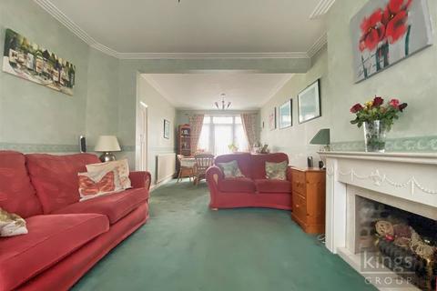 95 Amberley Road, Enfield, EN1 2QZ
