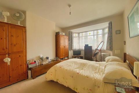 95 Amberley Road, Enfield, EN1 2QZ