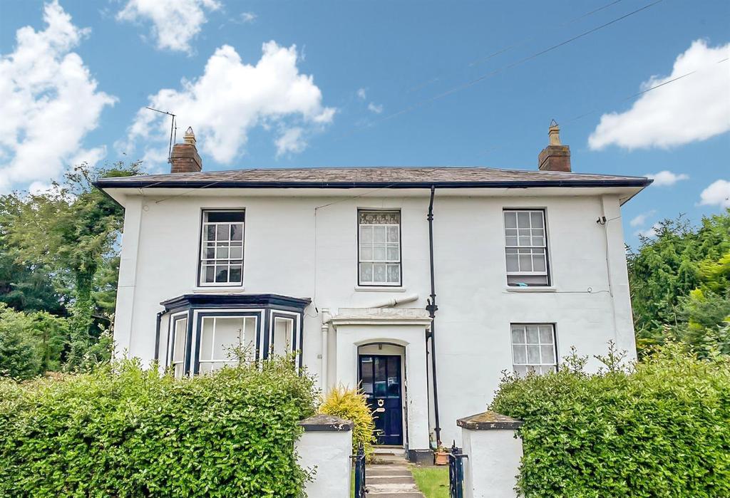 The Old Vicarage, Christchurch Lane, Lichfield 1 bed flat £595 pcm (£
