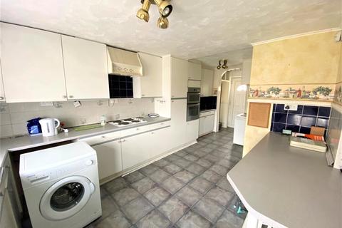34 Hallfield Crescent, Wetherby, LS22 6JP
