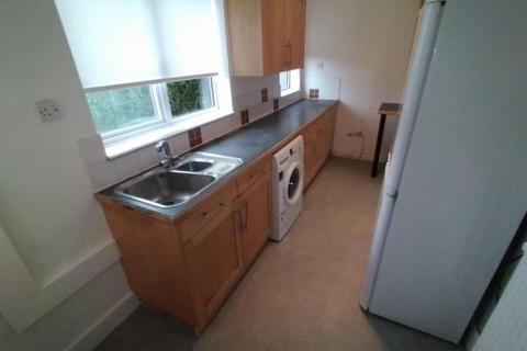 2 bedroom terraced house to rent, Audley Drive, Lenton Abbey, NG9 2SF