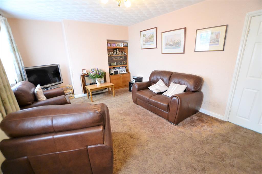 Felton Grove, Bristol, BS13 7EB 3 bed semidetached house £270,000