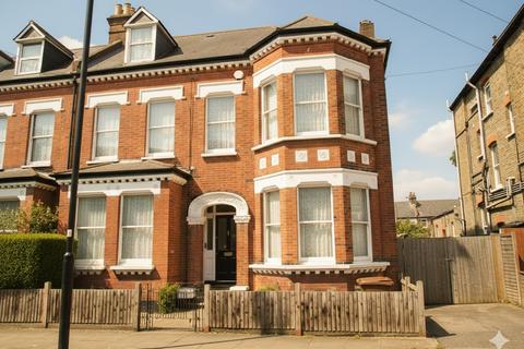 1 bedroom flat to rent, Croxted Road, West Dulwich, London, SE21