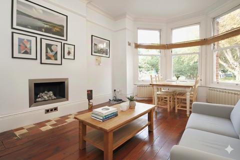 1 bedroom flat to rent, Croxted Road, West Dulwich, London, SE21