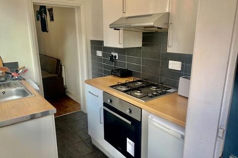 2 bedroom terraced house to rent, Winchester Street, Coventry -available sept 2022