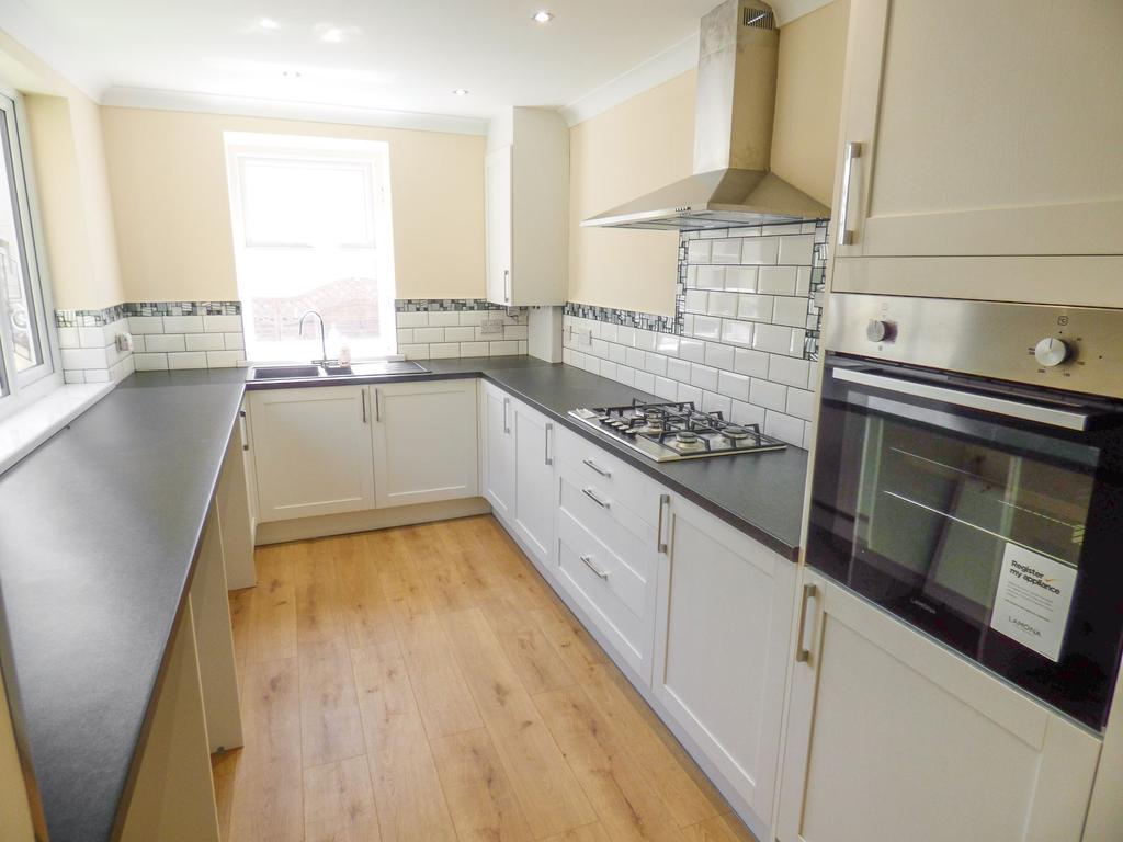 St. Ives Road, Leadgate, Consett, Durham, DH8 7QB 3 bed terraced house
