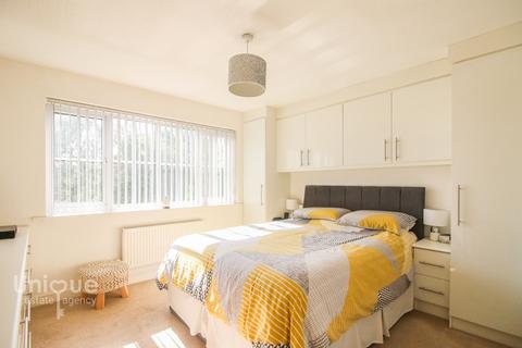 8 Arrowsmith Gardens, Thornton-cleveleys, FY5 2WS