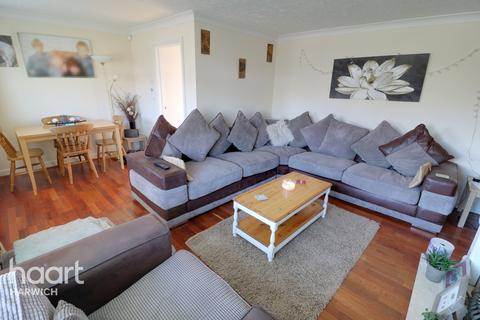 18 Deepdale Road, Dovercourt, Harwich, CO12 4BB