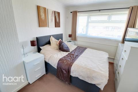 18 Deepdale Road, Dovercourt, Harwich, CO12 4BB
