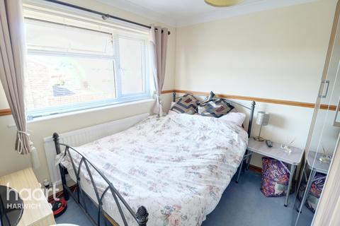 18 Deepdale Road, Dovercourt, Harwich, CO12 4BB