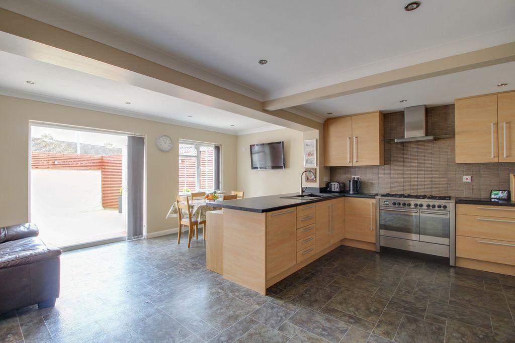 Open Plan Kitchen Diner