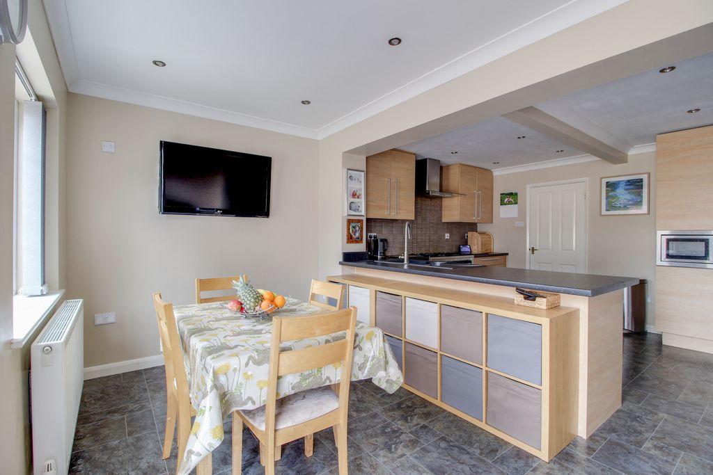 Open Plan Kitchen Diner