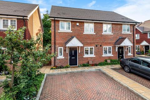 6 Chenneston Close, Sunbury-on-thames, TW16 6BE