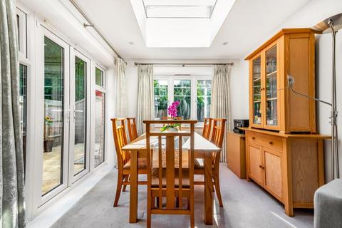 6 Chenneston Close, Sunbury-on-thames, TW16 6BE