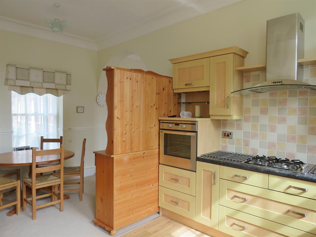 Kitchen  Dining Area