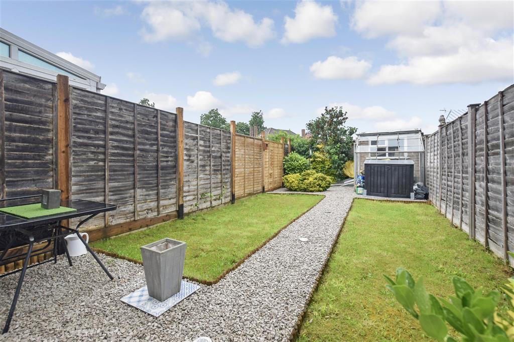 Wendover Road, Chidham Park, Havant... 2 bed terraced house £235,000