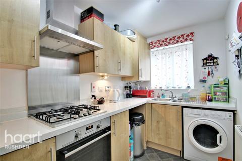 4 Chimney Crescent, Irthlingborough, Wellingborough, NN9 5WF