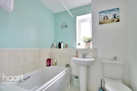 4 Chimney Crescent, Irthlingborough, Wellingborough, NN9 5WF