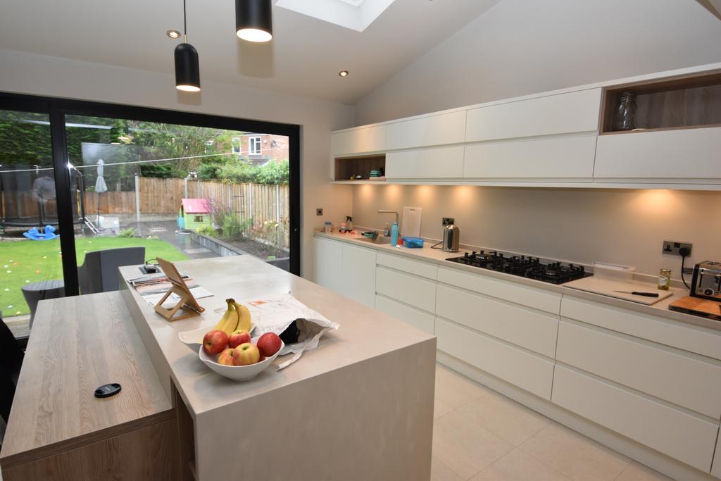 Balmain Road Urmston M41 1 bed detached house £595 pcm (£137 pw)