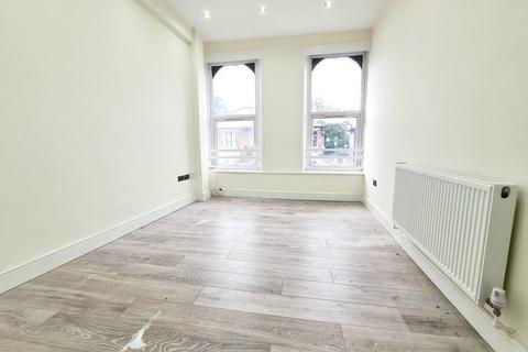 2 bedroom flat to rent, Turnpike Lane, Turnpike Lane