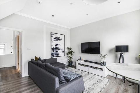 Flat C, 21 Trinity Road, London, SW17 7SD