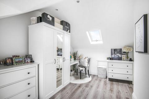 Flat C, 21 Trinity Road, London, SW17 7SD