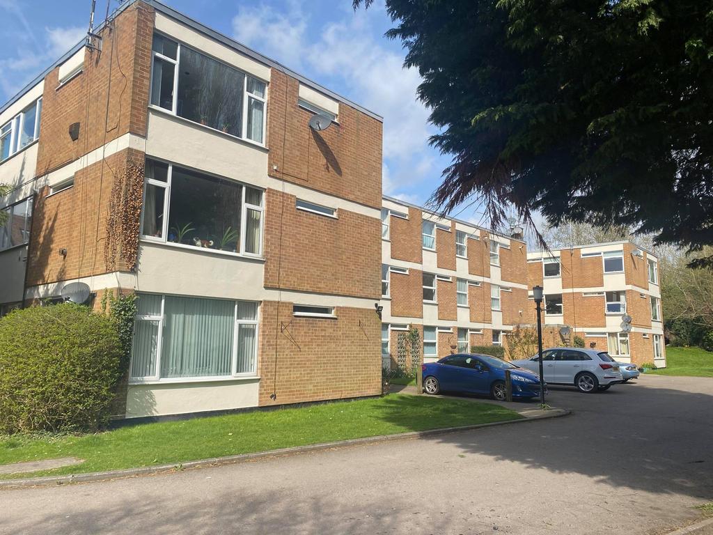 High Street, HenleyinArden B95 2 bed flat £159,950