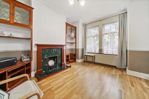 23 Montague Road, London, W7 3PG