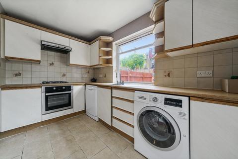 23 Montague Road, London, W7 3PG