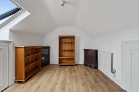 23 Montague Road, London, W7 3PG