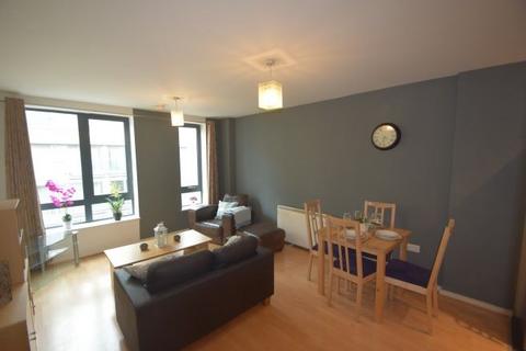 2 bedroom flat to rent, City South, City Road East, Manchester, M15 4QE