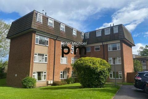 2 bedroom flat to rent, Lambs Close,, Cuffley