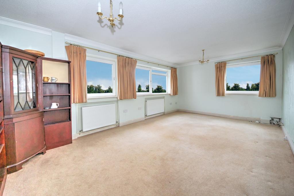 Maplin Close, London, N21 1 bed flat £335,000