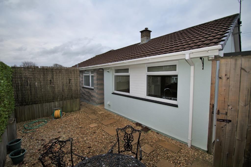 Brookfield Close, Lanjeth, PL26 3 bed bungalow £1,400 pcm (£323 pw)