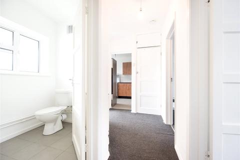 24 Dorking Walk, Romford, RM3 9AF
