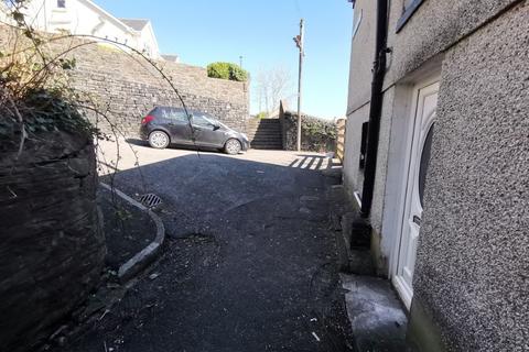 18 Ayton Terrace, Tonypandy, CF40 2HA