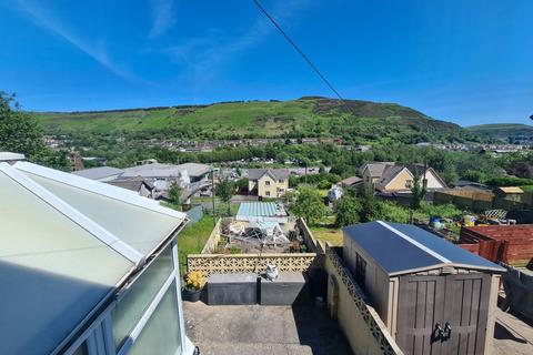 14 Grange Terrace, Tonypandy, CF40 2HX