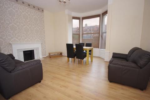 undefined, BALLARDS LANE, NORTH FINCHLEY, N12