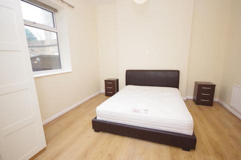 undefined, BALLARDS LANE, NORTH FINCHLEY, N12