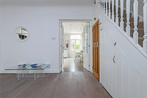 46 Muncaster Road, London, SW11 6NU