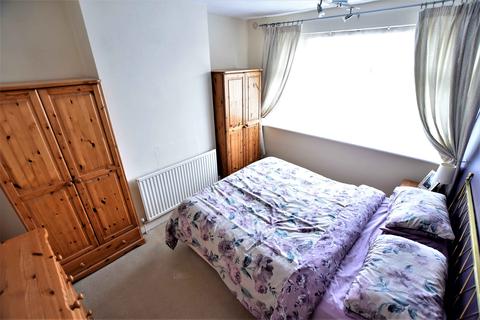 24 Hereford Road, Feltham, TW13 5BT