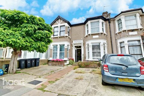 67b Courtland Avenue, Ilford, IG1 3DR