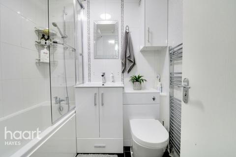 9 Gade Close, Hayes, UB3 3PY