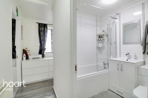 9 Gade Close, Hayes, UB3 3PY