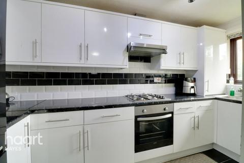 9 Gade Close, Hayes, UB3 3PY