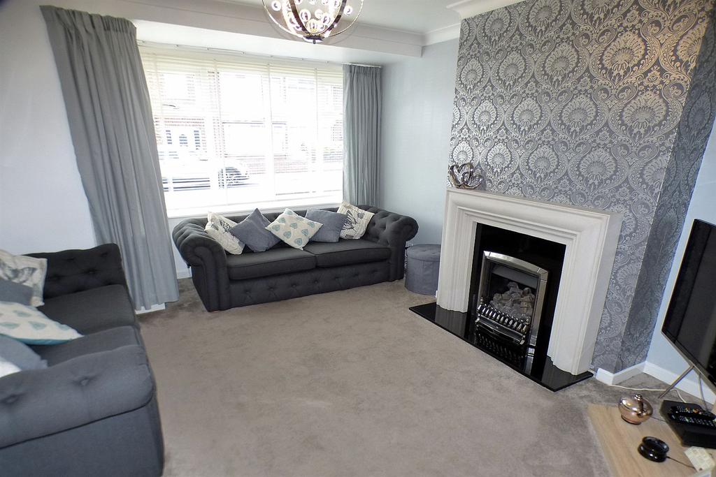 Whitton Road, Fairfield, Stockton On Tees, TS19 3 bed semidetached