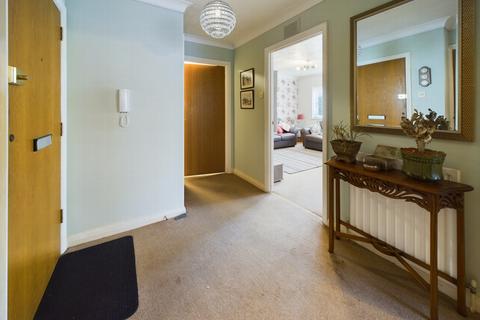 2 bedroom flat for sale, Hatchlands, Cuckfield, RH17