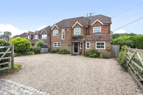Ashfield Lodge Seale Lane, Puttenham, Guildford, GU3 1AX